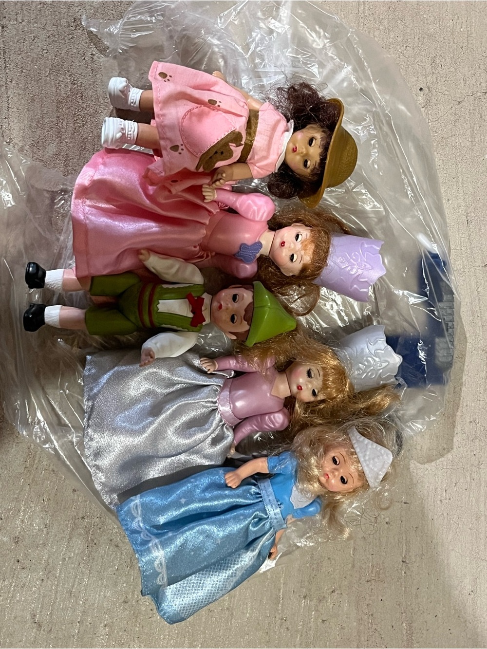 Madame Alexander collectible dolls- set of 5